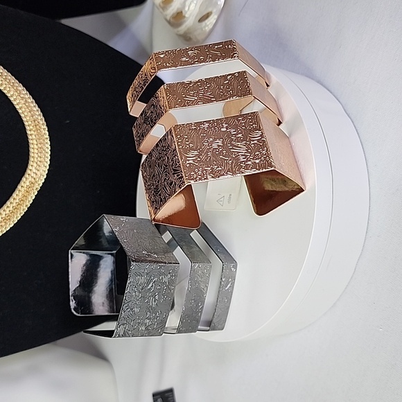 2) Gunmetal and Rose Gold Open Cuff Embossed Bracelet New - Picture 1 of 6
